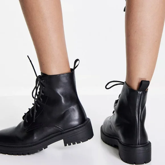 Size 7.5 RAID Micah Lace Up Ankle Boots - Picture 3 of 4